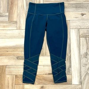 Athleta Capri Yoga Leggings